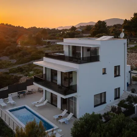 Luxury Aurora By The Sea Trogir