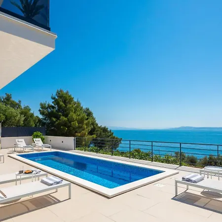 Villa Luxury Aurora By The Sea