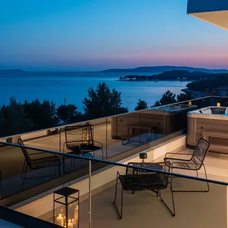 Villa Luxury Aurora By The Sea *