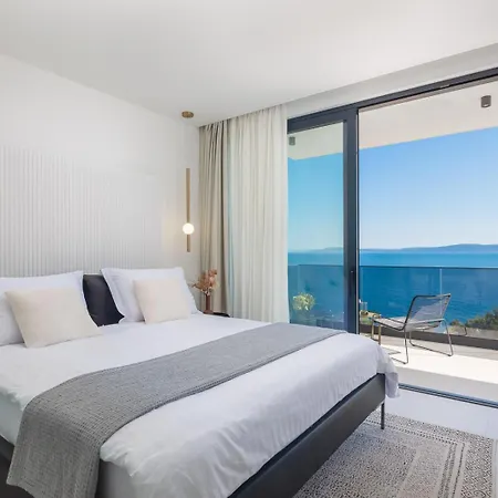 Luxury Aurora By The Sea Villa