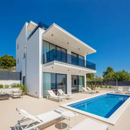 Villa Luxury Aurora By The Sea Trogir